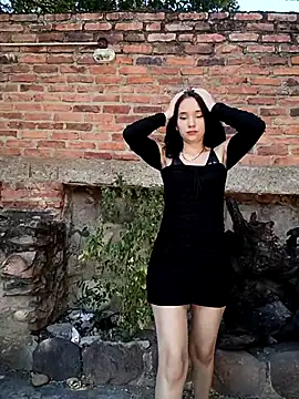 Snapshot of sweet_outdoor_charm chatting on February 2026 07:18:01 PM sweet outdoor charm online show from February 2026 07:18:01 PM