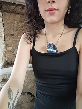 Snapshot of sweet_outdoor_charm chatting on June 2026 03:38:02 PM sweet outdoor charm online show from June 2026 03:38:02 PM