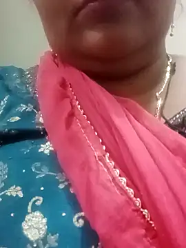 Snapshot of seemi_bhabhi chatting on February 2025 10:49:01 AM seemi bhabhi online show from February 2025 10:49:01 AM