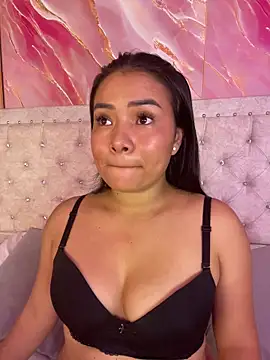 Snapshot of Rousse_blue chatting on February 2026 03:34:02 AM Rousse blue online show from February 2026 03:34:02 AM