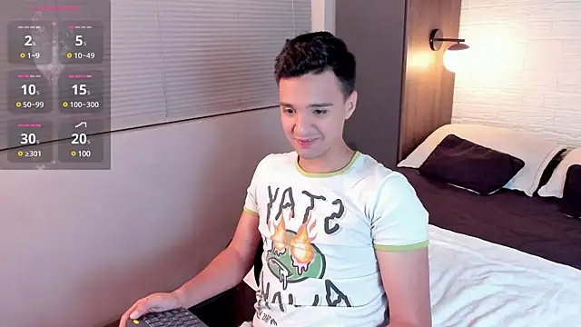 Snapshot of Edward_max chatting on January 2025 03:32:02 AM Edward max online show from January 2025 03:32:02 AM
