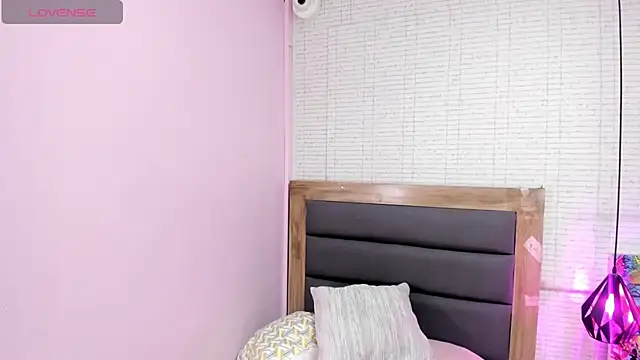 Snapshot of shelbystetson chatting on September 2025 12:20:01 PM shelbystetson online show from September 2025 12:20:01 PM