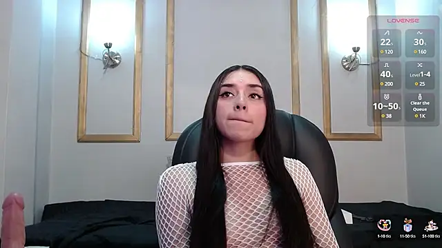 Snapshot of Kylie_golden chatting on February 2025 11:52:01 AM Kylie golden online show from February 2025 11:52:01 AM