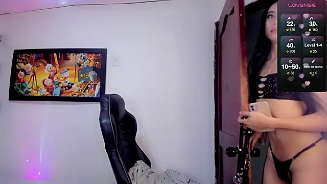 AndreaSweet  online show from November 2025 05:38:01 PM