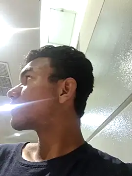 Snapshot of Reynold2608 chatting on January 2025 03:48:01 AM Reynold2608 online show from January 2025 03:48:01 AM