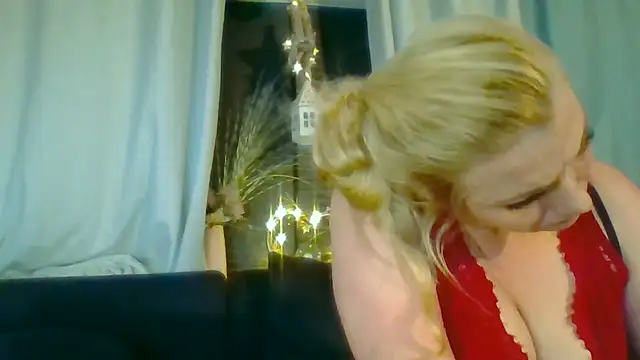 Snapshot of DevilsAngel13 chatting on November 2025 10:54:01 PM DevilsAngel13 online show from November 2025 10:54:01 PM