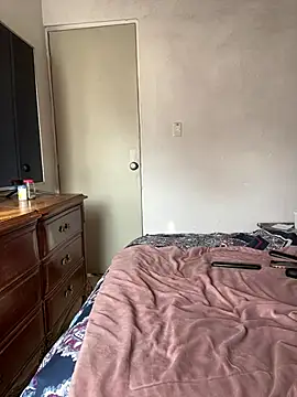 Snapshot of Nina-Chick777 chatting on December 2024 09:58:01 PM Nina-Chick777 online show from December 2024 09:58:01 PM