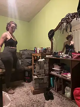 Snapshot of Nina-Chick777 chatting on February 2025 02:04:01 AM Nina-Chick777 online show from February 2025 02:04:01 AM