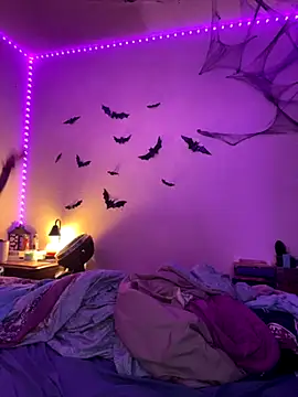 Snapshot of Nina-Chick777 chatting on October 2025 12:33:01 AM Nina-Chick777 online show from October 2025 12:33:01 AM