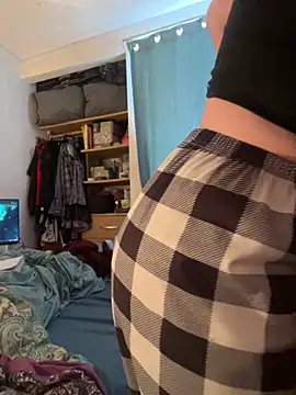 Snapshot of Nina-Chick777 chatting on December 2025 04:16:01 PM Nina-Chick777 online show from December 2025 04:16:01 PM