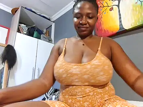 Snapshot of EbonyRose9 chatting on January 2025 05:30:01 AM EbonyRose9 online show from January 2025 05:30:01 AM