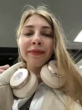 Sunny   Bunny online show from January 2025 02:14:01 PM