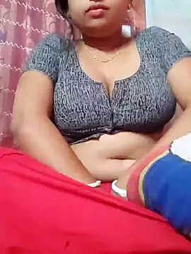 Snapshot of Priya_2222 chatting on December 2024 07:45:01 PM Priya 2222 online show from December 2024 07:45:01 PM