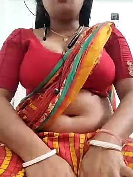 Snapshot of Priya_2222 chatting on January 2025 05:33:01 PM Priya 2222 online show from January 2025 05:33:01 PM