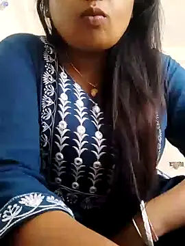 Snapshot of Priya_2222 chatting on February 2025 06:24:01 AM Priya 2222 online show from February 2025 06:24:01 AM