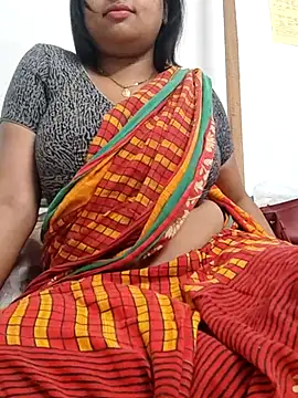 Snapshot of Priya_2222 chatting on February 2025 05:04:02 PM Priya 2222 online show from February 2025 05:04:02 PM