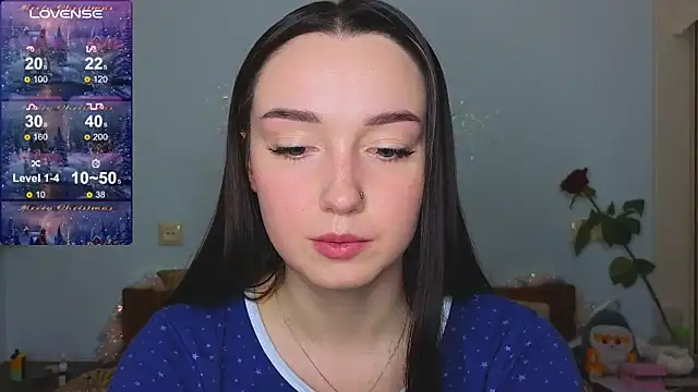 Snapshot of Wild_Sophie_ chatting on December 2024 06:05:02 PM Wild Sophie online show from December 2024 06:05:02 PM