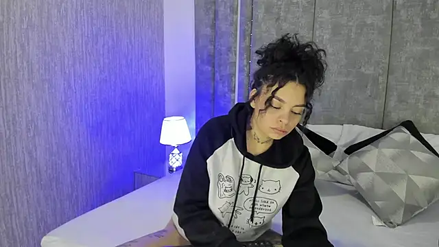 KatherineGomez online show from October 2025 02:22:02 AM