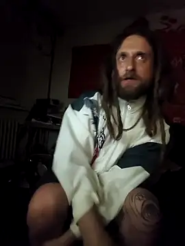 Snapshot of Ozomitro chatting on October 2025 04:00:02 AM Ozomitro online show from October 2025 04:00:02 AM