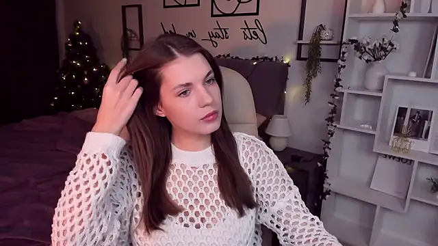 Snapshot of BellaSweetHeart chatting on January 2025 01:17:01 PM BellaSweetHeart online show from January 2025 01:17:01 PM