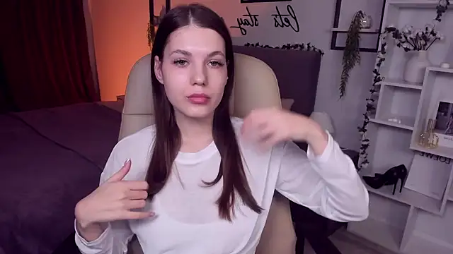 Snapshot of BellaSweetHeart chatting on February 2025 03:38:01 PM BellaSweetHeart online show from February 2025 03:38:01 PM