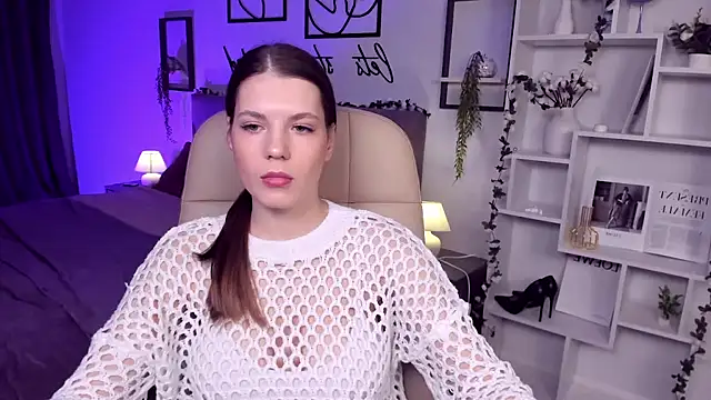 Snapshot of BellaSweetHeart chatting on February 2025 01:48:02 PM BellaSweetHeart online show from February 2025 01:48:02 PM