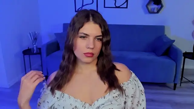 Snapshot of BellaSweetHeart chatting on November 2025 05:17:01 PM BellaSweetHeart online show from November 2025 05:17:01 PM