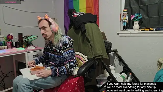 tallnerdyguy online show from October 2025 01:36:02 AM