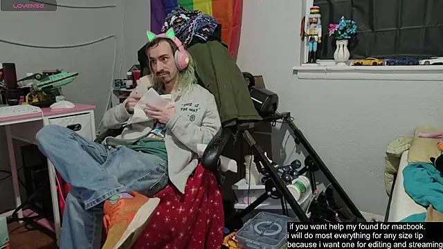 tallnerdyguy online show from November 2025 02:46:02 AM