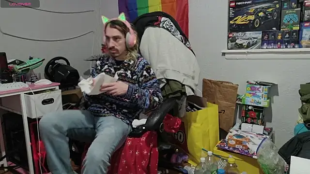 tallnerdyguy online show from April 2026 01:52:01 AM
