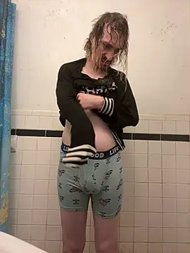 tallnerdyguy online show from April 2026 11:07:01 PM