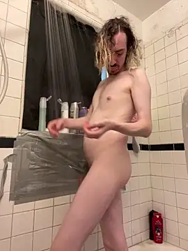tallnerdyguy online show from April 2026 11:35:02 PM