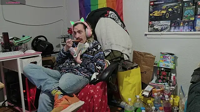 tallnerdyguy online show from May 2026 03:23:01 AM