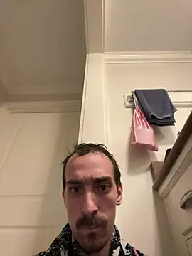 tallnerdyguy online show from June 2026 03:15:02 AM