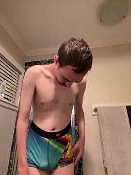 tallnerdyguy online show from June 2026 03:20:02 AM
