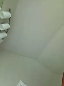 Snapshot of Strong_Bear89 chatting on February 2026 05:42:02 PM Strong Bear89 online show from February 2026 05:42:02 PM