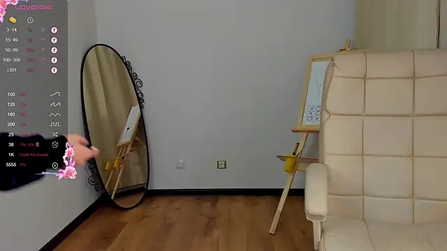 Snapshot of margeriTirell chatting on December 2024 05:50:02 AM margeriTirell online show from December 2024 05:50:02 AM