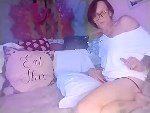 Snapshot of ivylee31 chatting on March 2026 09:14:01 AM ivylee31 online show from March 2026 09:14:01 AM