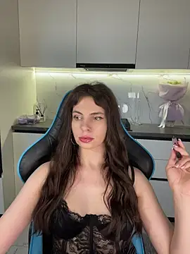 CurlyLara online show from April 2026 01:41:02 PM