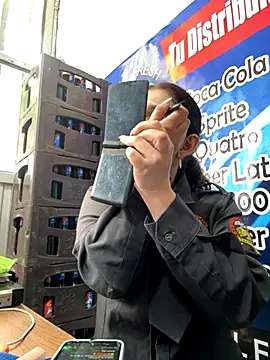 Alysson-- online show from December 2025 04:13:01 PM