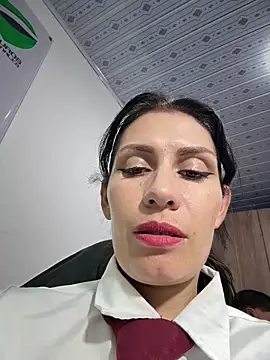 Alysson-- online show from June 2026 02:39:01 PM