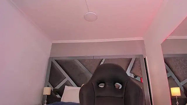 Snapshot of AmberiniHoffman chatting on January 2025 11:34:02 AM AmberiniHoffman online show from January 2025 11:34:02 AM