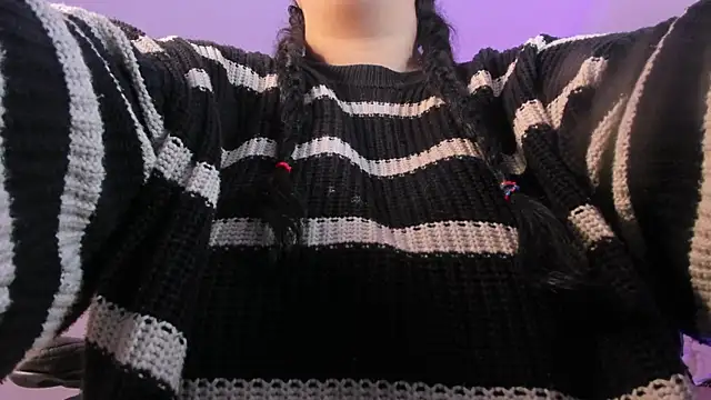 Snapshot of AmberiniHoffman chatting on February 2025 11:44:02 AM AmberiniHoffman online show from February 2025 11:44:02 AM