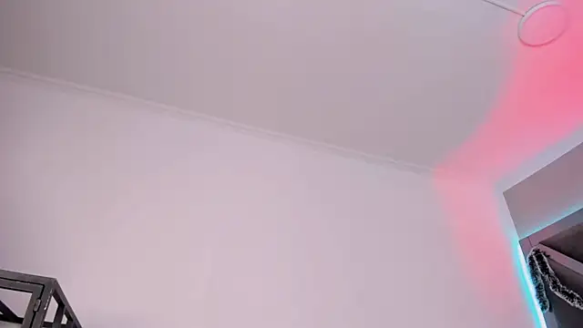 Snapshot of AmberiniHoffman chatting on December 2025 11:28:02 AM AmberiniHoffman online show from December 2025 11:28:02 AM