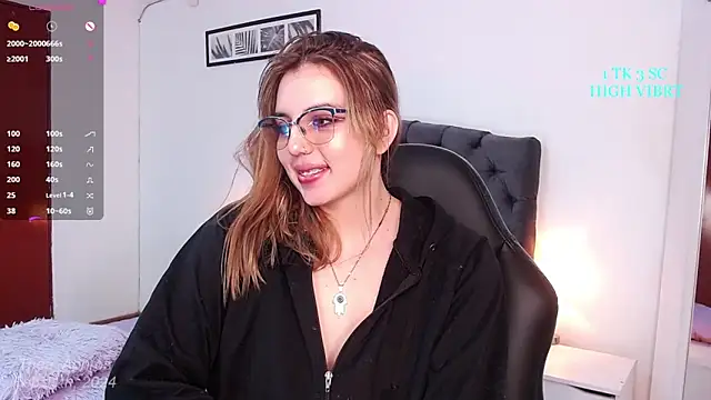 Snapshot of Thea_Aphros_ chatting on February 2025 11:54:02 PM Thea Aphros online show from February 2025 11:54:02 PM