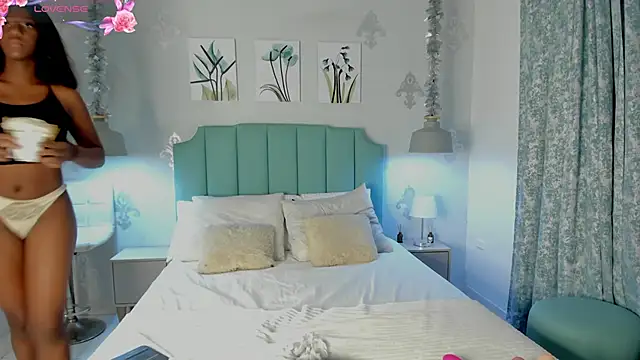 Snapshot of Khenta_Michells chatting on February 2025 10:53:01 AM Khenta Michells online show from February 2025 10:53:01 AM