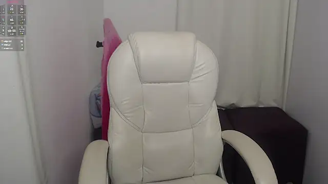 Snapshot of Abby_Halliwey chatting on February 2025 08:44:01 AM Abby Halliwey online show from February 2025 08:44:01 AM