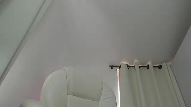 Snapshot of Abby_Halliwey chatting on February 2025 05:42:01 PM Abby Halliwey online show from February 2025 05:42:01 PM