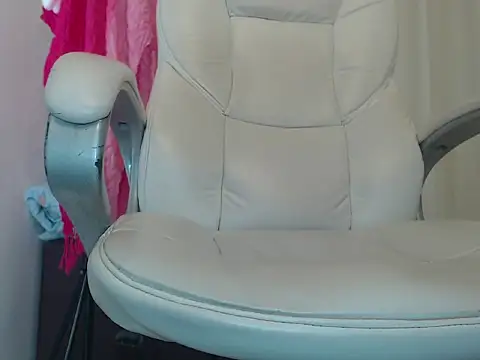 Snapshot of Abby_Halliwey chatting on March 2025 05:29:01 PM Abby Halliwey online show from March 2025 05:29:01 PM