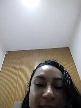 yummi  priv online show from April 2026 01:34:01 AM